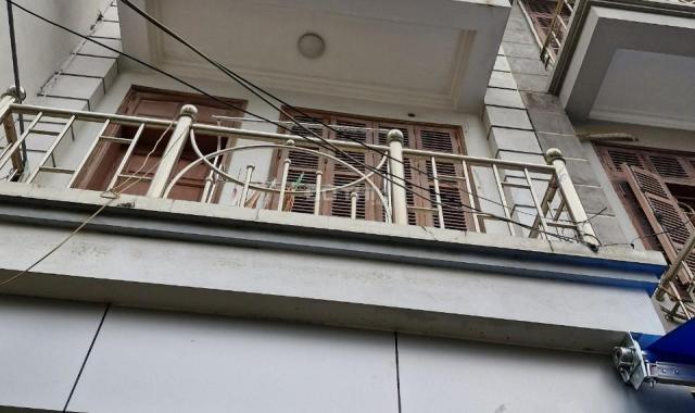 Chính Chủ Cho thuê nhà 4 tầng + 1 tum làm văn phòng tại Thái Hà, Đống Đa – ô tô vào tận cửa