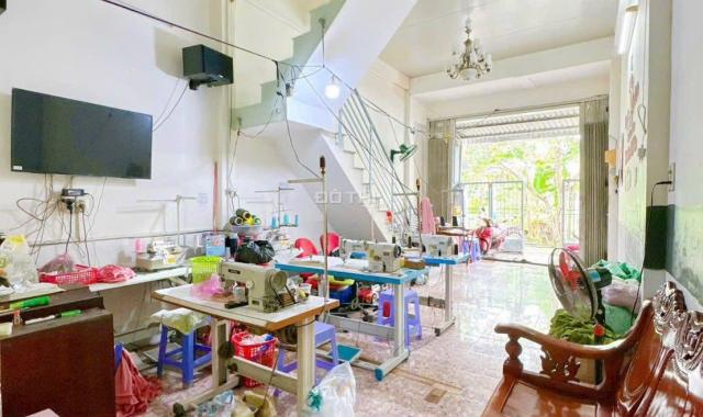 Chủ bán lỗ cắt lãi-Ngộp ngân hàng bán tháo nhà Tân Phú Trung 1,050 tỉ