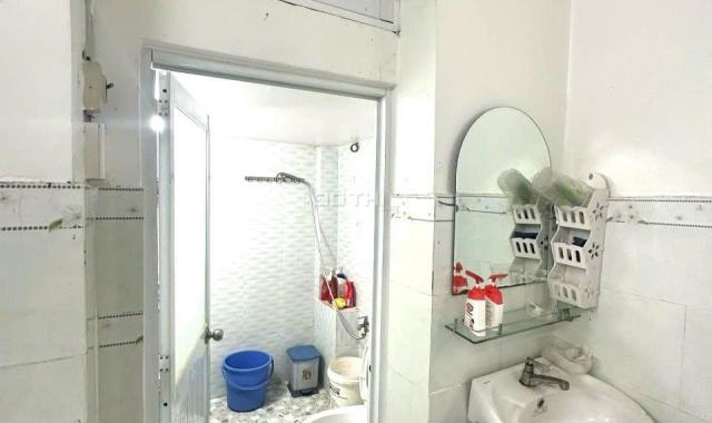 Bán nhà ngộp, Tân Quý Tây-Bình Chánh, sổ hồng riêng