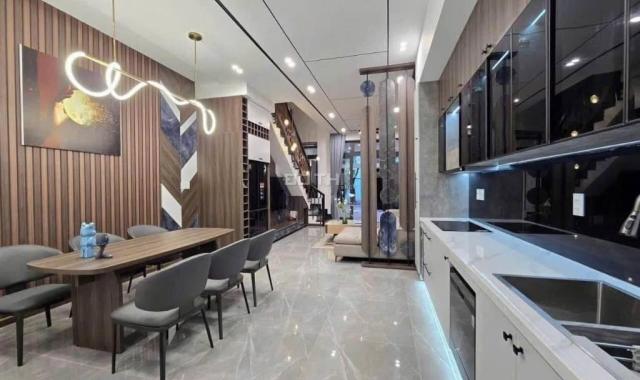 Bán gấp nhà mặt tiền cuối Bình Chánh diện tích 65m2, giá 820tr