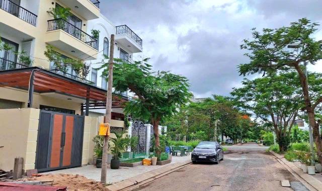 Chính chủ cần bán nền nhà phố Khu dân cư The Sun City ngang 8m siêu đẹp chỉ 85tr/m2