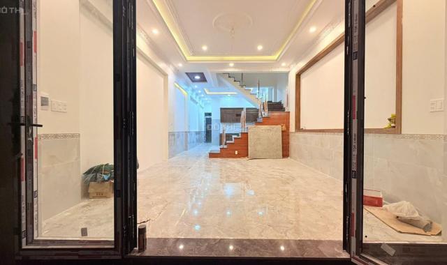 Chính chủ cần bán, nhà hẻm xe tải tránh, ngay Lã Xuân Oai giao Lê Văn Viêt, Thủ Đức