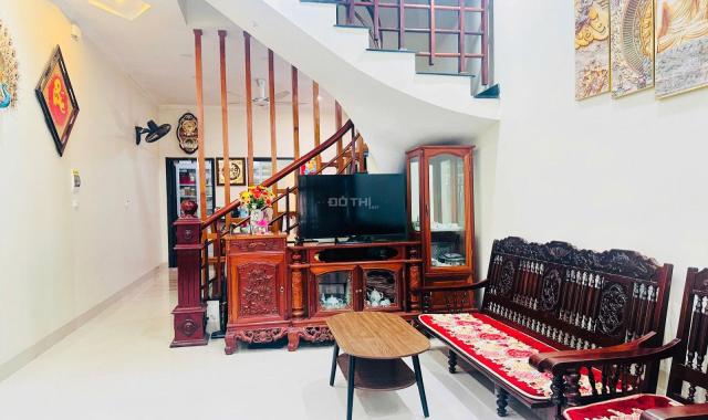 Liền kề khu trung tâm Mỹ Đình 62m 5 tầng full nội thất giá 20 tỷ