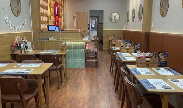 Cho thuê nhà, mặt bằng kinh doanh 140 m² mặt tiền 61 phan huy ích p 15 q Tân Bình