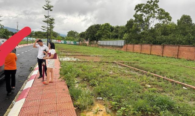 Bán đất tại Đường 21, Xã Phú Cát, Quốc Oai, Hà Nội diện tích 100m2 giá 4 Tỷ