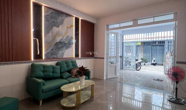 Bán nhà riêng tại Đường Lục Viên, Xã Mỹ Hạnh Bắc, Đức Hòa, Long An diện tích 63m2 giá 900 Triệu