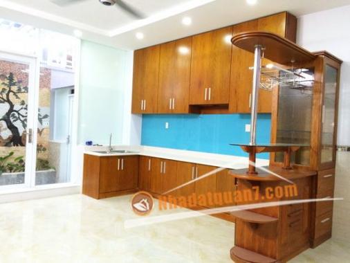 Bán gấp nhà phố giả biệt thự 4 lầu cao cấp hiện đại mặt tiền đường 14m khu Nam Long Phú Thuận