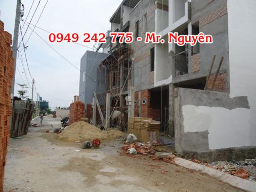 63 nền đất An Phú Đông, Quận 12 giá 14 tr/m2. Nhiều nhà đang xây, có hình thật, hạ tầng hoàn thiện