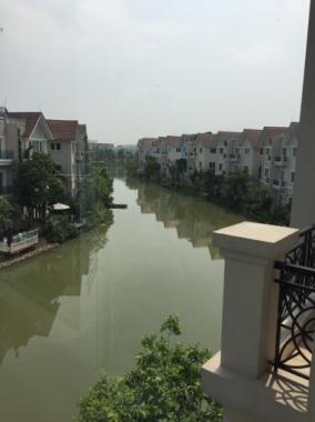Chính chủ cần bán biệt thự trong khu đô thị Vinhomes Riverside Long Biên, Hà Nội