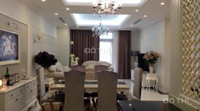 Cho thuê căn hộ chung cư Royal City phố Nguyễn Trãi, 2 phòng ngủ giá 14 triệu/th