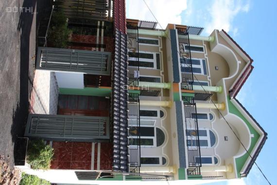 Bán nhà xây mới sổ hồng cầm tay ra công chứng ngay nằm ở trung tâm phường Thạnh Xuân giá 2.1 tỷ