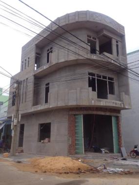 Bán nhà mới xây 2 mê 2 mặt tiền, đường Hoàng Văn Thái Bắc Sông Hà Thanh