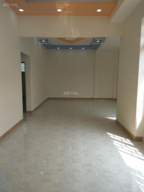 Nhà mới xây, đẹp 176m2 cách QL1 chợ Bình Chánh 900m 0909324055