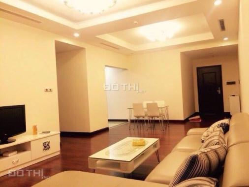 Cho thuê căn hộ 136m2, 3 phòng ngủ tại R1 Vinhomes Royal City, Thanh Xuân, Hà Nội