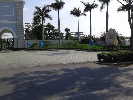 Đất thổ cư giá rẻ 560m2 mặt tiền đường Nguyễn Văn Tạo, Nhà Bè đối diện trường Quốc tế Mỹ AIS SHR