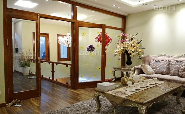 Cho thuê nhà riêng Đào Tấn, 100 m2 x 5 tầng, full nội thất, nhà đẹp như hình