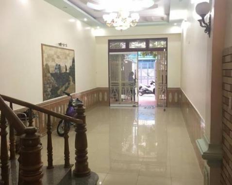 Nhà 4 tầng đầy đủ nội thất đường nhánh Văn Cao cho người nước ngoài thuê