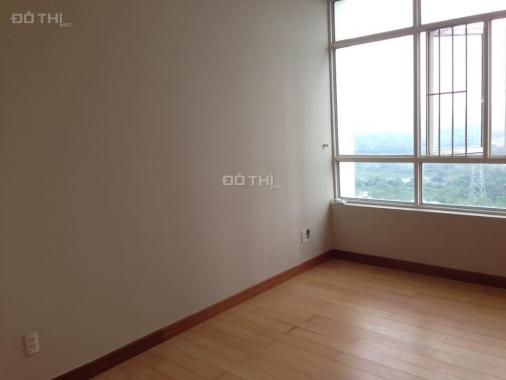 Cho thuê căn hộ Phú Hoàng Anh 3 phòng ngủ nhà đẹp view hồ bơi giá 11 triệu/tháng. Call 0903388269