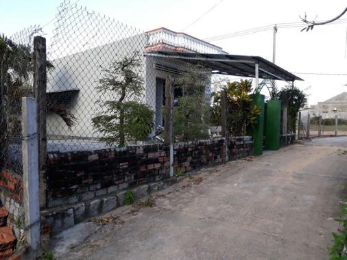 Cần bán gấp ngôi nhà cấp 4, nằm gần trung tâm TP Tuy Hòa, Phú Yên