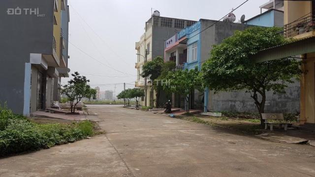 Cần bán 2 lô đất liền nhau khu giãn dân Bồ Sơn 1 nhìn vườn hoa thuộc thành phố Bắc Ninh