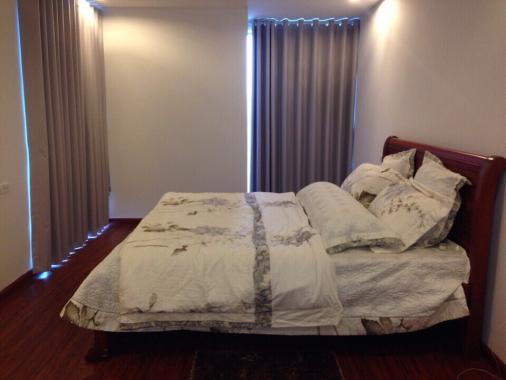 Cho thuê gấp căn hộ tại tòa 71 Nguyễn Chí Thanh, diện tích 110m2, 3PN, đồ cơ bản, giá: 10 tr/tháng