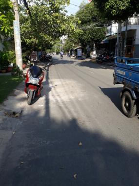 Cần bán gấp nhà hẻm 52 Nguyễn Thị Thập, P. Bình Thuận, Q. 7, giao thông thuận tiện
