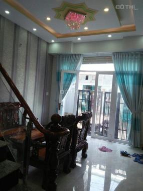 Bán nhà riêng 2 lầu, 4 phòng ngủ, giá 2.58 tỷ đường Huỳnh Tấn Phát, Nhà Bè
