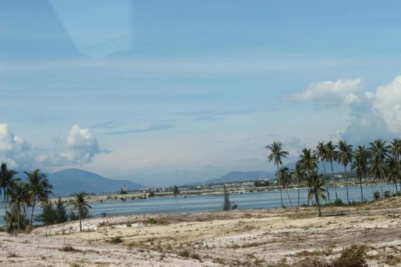 Bán đất nền sổ hồng riêng – sân bay Nha Trang chỉ 700 triệu / nền. LH 0902 623 593