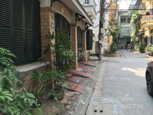 Cho thuê nhà phố Phương Mai, có gara, ngõ 6m, đầy đủ tiện nghi, giá 16 triệu/tháng