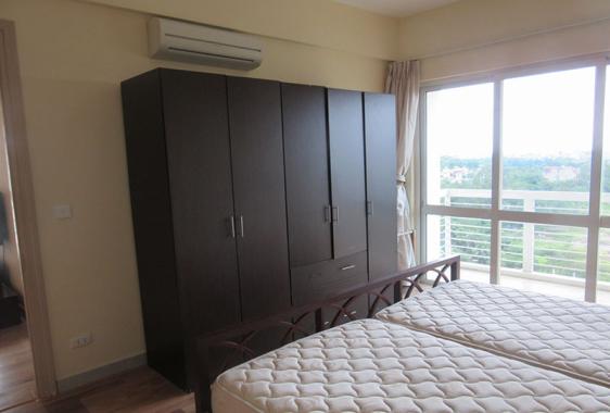 Cho thuê căn hộ 3 phòng ngủ, đủ đồ tòa E04 Ciputra, LH: Ms. Hoa 0986397073
