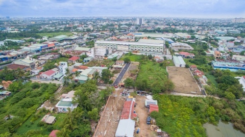 Bán đất 700 triệu gần trường ĐH Nguyễn Tất Thành, sổ hồng riêng