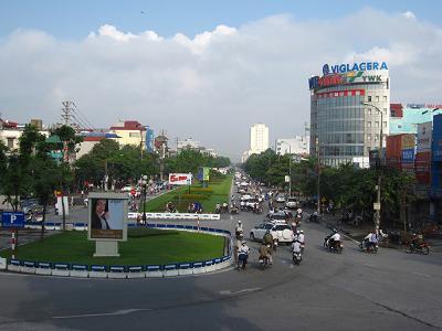 Cho thuê gấp nhà Hoàng Quốc Việt - kinh doanh, ô tô đẳng cấp 