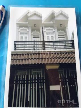 Chính chủ cần bán nhà 44m2 1 trệt, 1 lầu, 3 PN, đúc 2 tấm, đường Nguyễn Thị Tú, Bình Hưng Hòa B