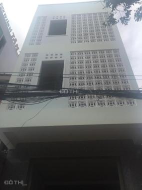 Cho thuê nhà mặt tiền gần Vincom Xuân Khánh, DT: 5x20m