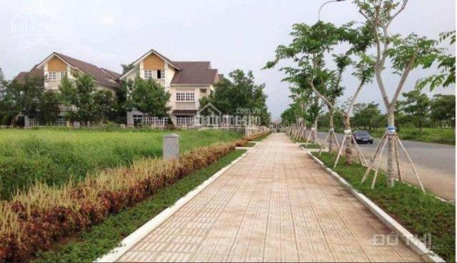 Bán đất nền dự án tại đường Nguyễn Duy Trinh, Quận 9, Hồ Chí Minh. DT 168m2, giá 18 triệu/m2