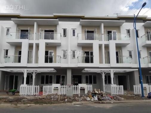 Nhà 2 lầu mặt tiền đường nhựa 12m xã Phong Phú, Bình Chánh, ngân hàng cho vay 70%