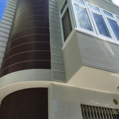 Cho thuê nhà 1 trệt, 4 lầu Đồng Khởi vip, DT: 5x16m=80m2, 4 phòng ngủ, giá: 10tr/th