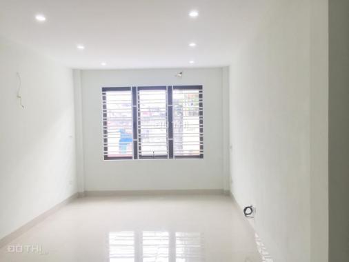 Bán nhà kiến trúc đẹp, cách hồ Văn Quán 1km (42m2 * 4 tầng), 3.4 tỷ. 0947411194