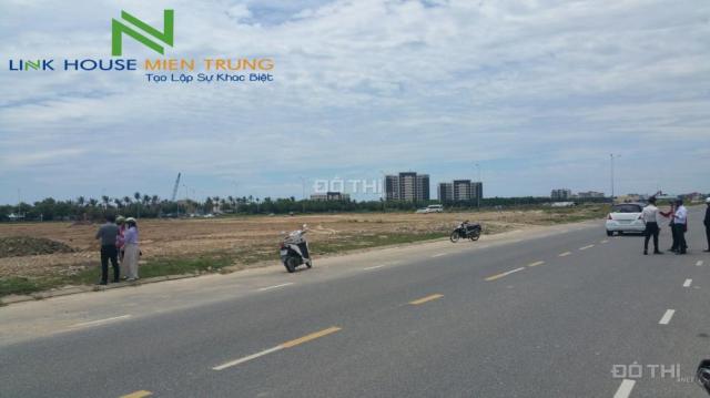 Bán gấp 2 lô góc đường Nguyễn Khắc Viện, đất biển xây khách sạn, nhà hàng