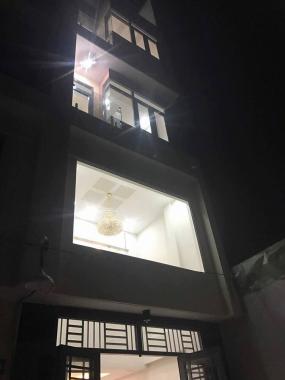 Bán nhà đẹp 3 tầng, mới lung linh dọn vào ở ngay Nguyễn Kiệm, Phú Nhuận, giá 5.3 tỷ