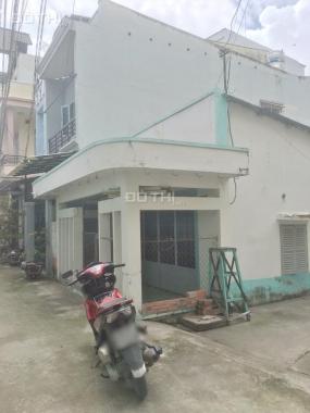 Bán gấp nhà cấp 4 đường Huỳnh Tấn Phát, Phường Phú Thuận, Quận 7 (hẻm 719)