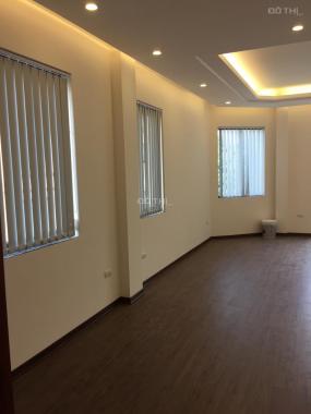 Cho thuê văn phòng Nguyễn Trãi, gần ngã tư Khuất Duy Tiến, diện tích 70 m2/tầng
