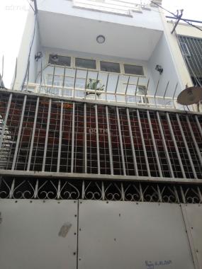Bán nhà 2 lầu, hẻm đẹp, gần vòng xoay Phạm Văn Đồng và Lê Quang Định