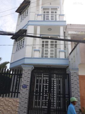 Bán nhà HXH Phạm Hữu Lầu, Nhà Bè: 5x10m. Giá 2.5 tỷ (TL)