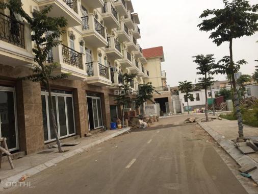 Cho thuê nhà liền kề Nguyễn Huy Tưởng, diện tích 65 m2 x 5,5 tầng, có thang máy