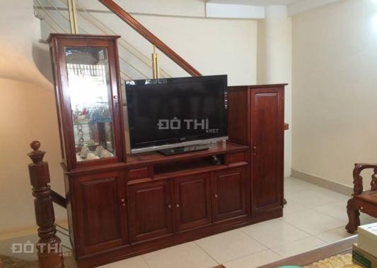 Cho thuê nhà riêng tại Lê Duẩn, DT 30m2, 5 tầng, 3PN, 3WC, đủ đồ