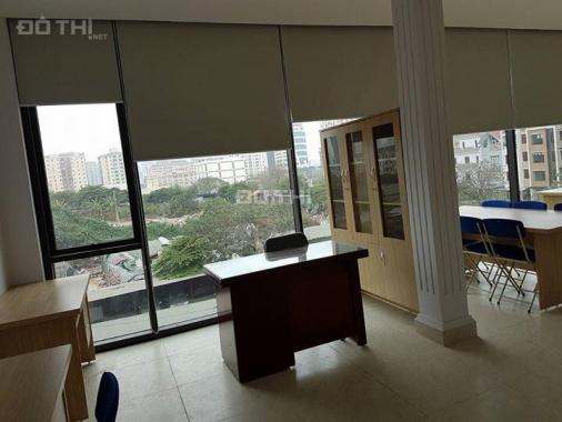 Cho thuê văn phòng tại Trung Kính, Cầu Giấy, diện tích 55 m2, sàn thông, 2 mặt thoáng