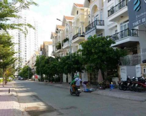 Cho thuê nhà phố nguyên căn Him Lam mặt tiền Nguyễn Thị Thập, Quận 7, nhà đẹp giá tốt
