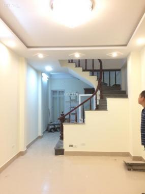 Bán nhà phố Tựu Liệt, gần KĐT Linh Đàm, 30m2, 5 tầng (ngõ rộng, gần đường ô tô)