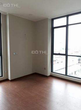 Chính chủ cho thuê căn hộ ở Tràng An, căn 3 PN, 100m2, đồ cơ bản, giá 11 tr/th. LH: 0903628363